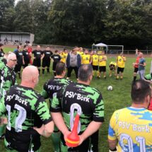 Besprechung beim Turnier der "Heavy-Kickers" in Bork