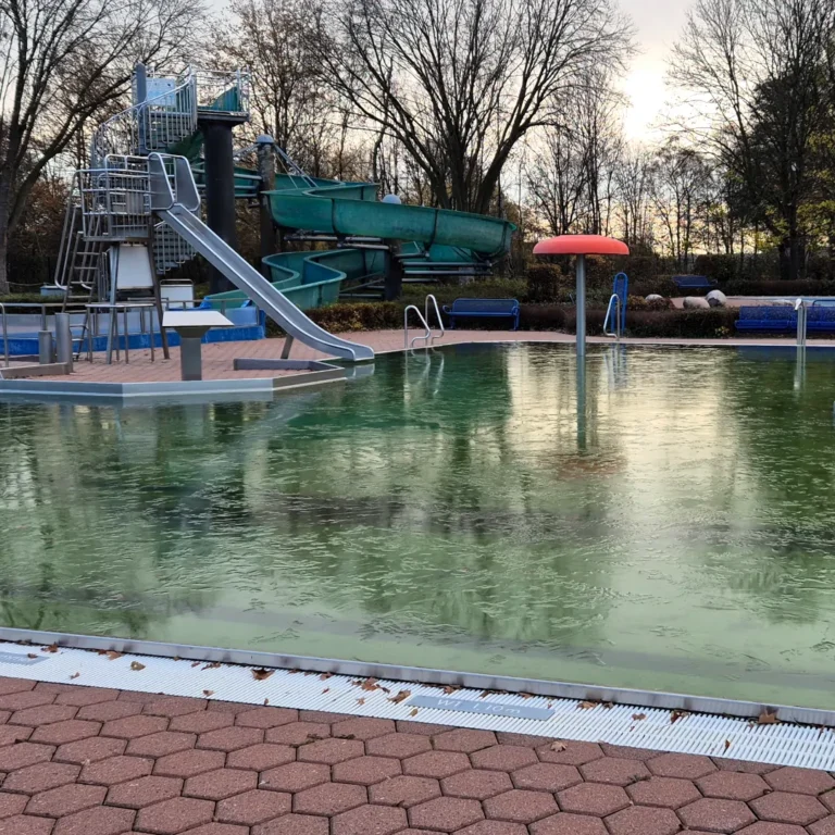 Freibad im Winter